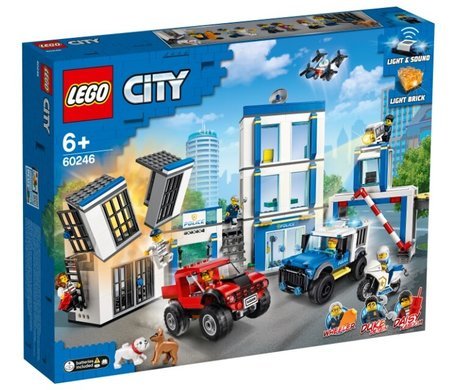 Конструктор LEGO City Полицейский Участок (LEGO 60246)